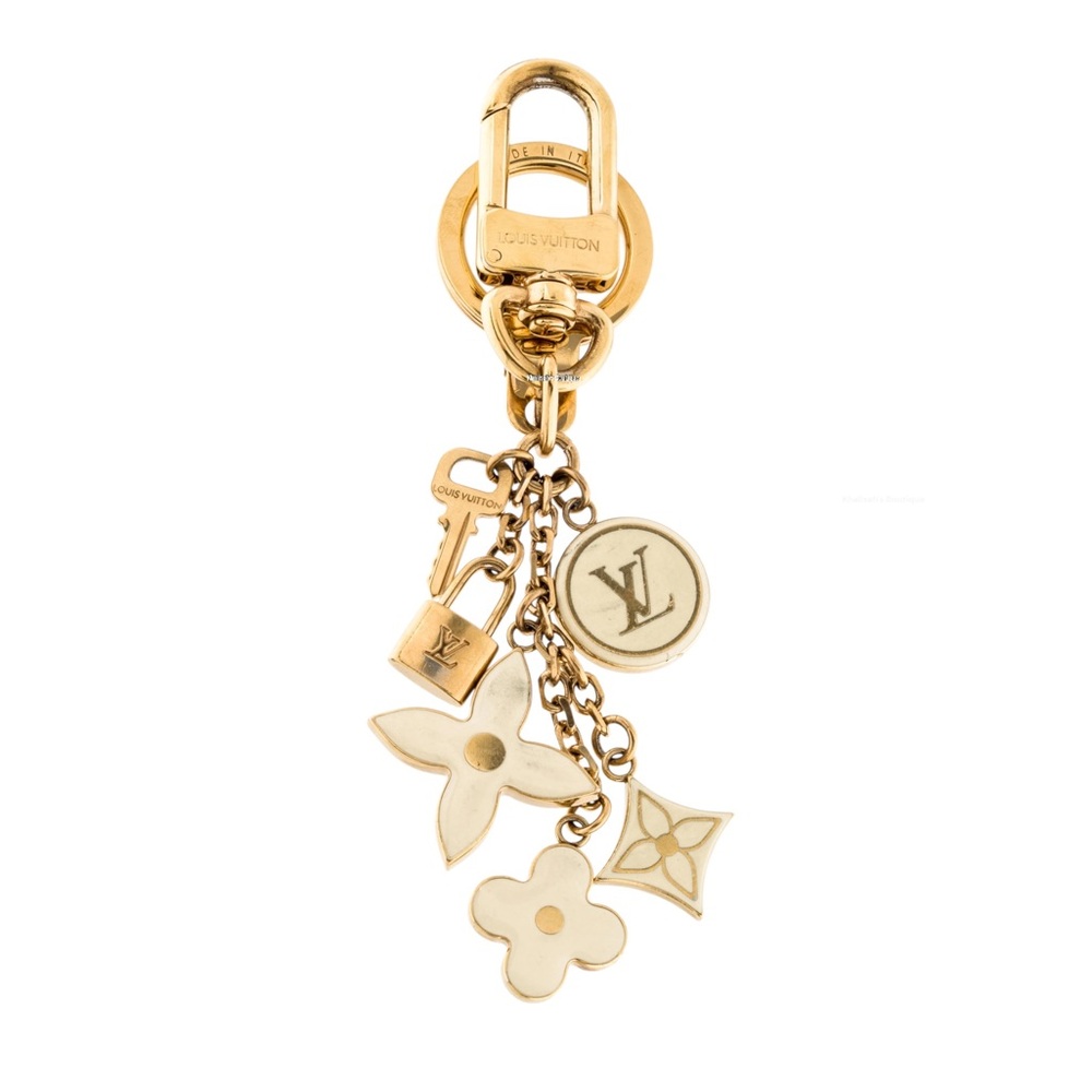 Rare LOUIS VUITTON LV Pastilles Cles Key Chain Bag Charm Pomme d'amour pastilles
